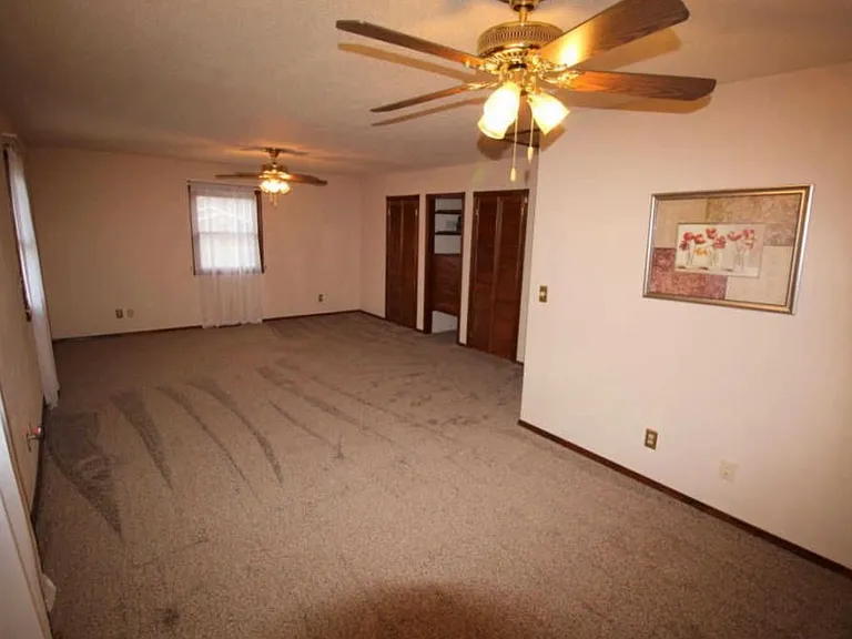 109 Timber Ln — Photo 6