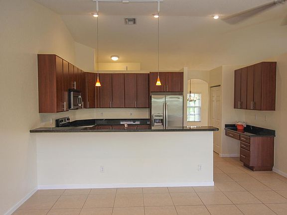3rd image of 6150 Pitch Ln
