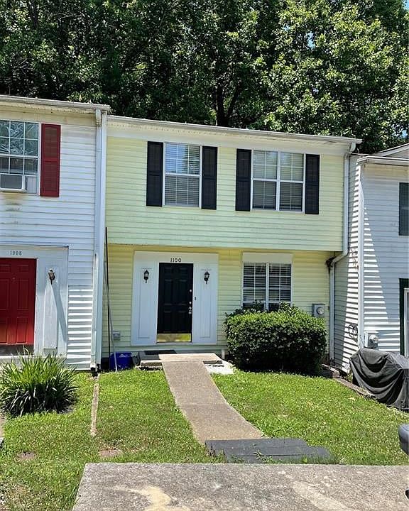 1st image of 1100 Huntington Trce SE #1100