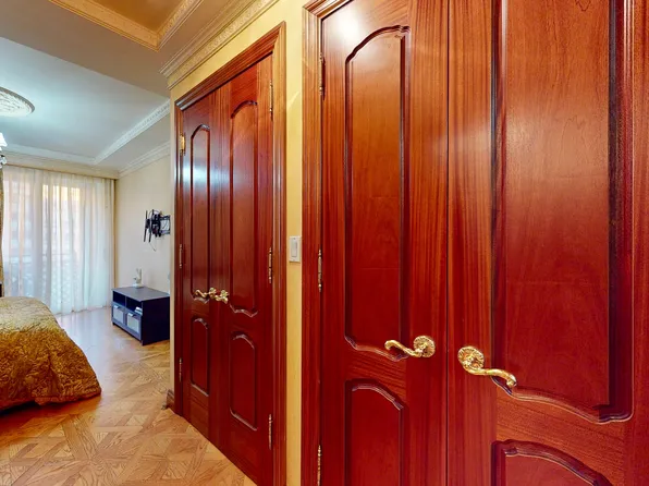 120 Oceana Drive West image 22 of 37