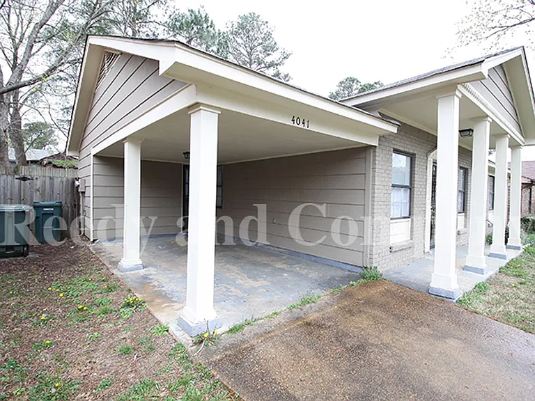 4041 Hitchcock St — Photo 2