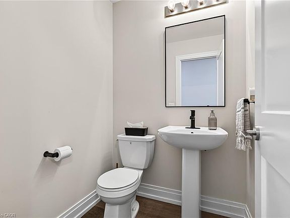 5th image of 26 Granite Ridge Trl