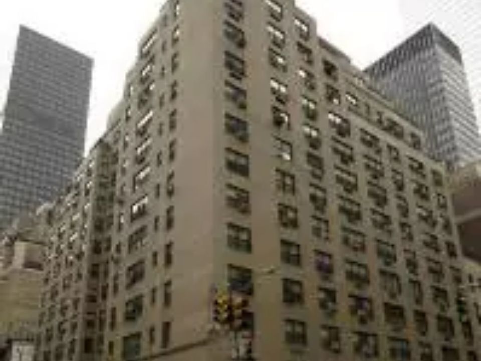 1st image of 140 E 56th St APT 9A