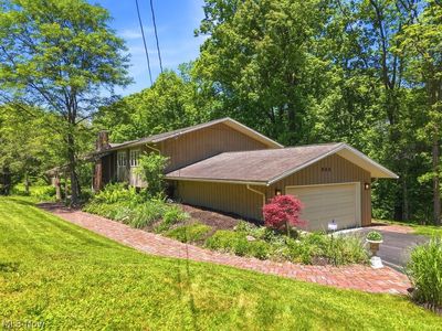 905 Heritage Ln, Akron, OH, 44333