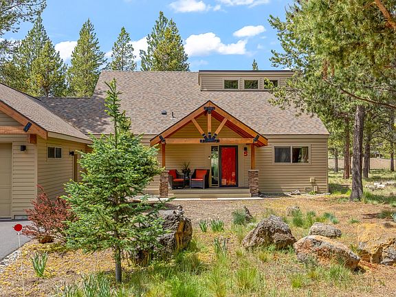 2nd image of 57339 Mountain View Ln #5