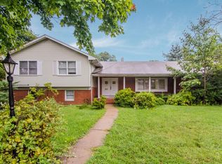 30 Jean Dr, Englewood Cliffs, NJ 07632