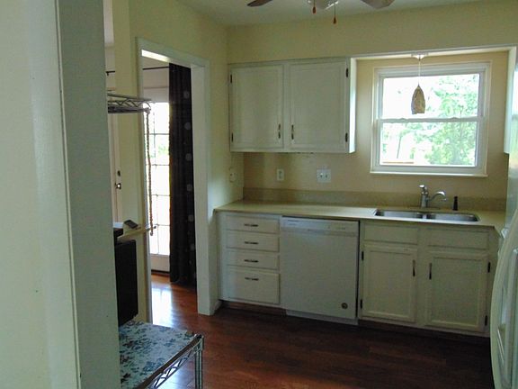 4th image of 1805 Penwood Dr