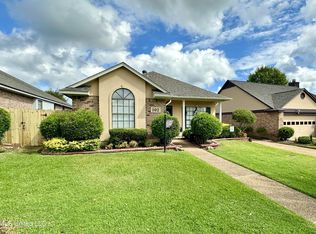 102 Catalina Cv, Clinton, MS 39056