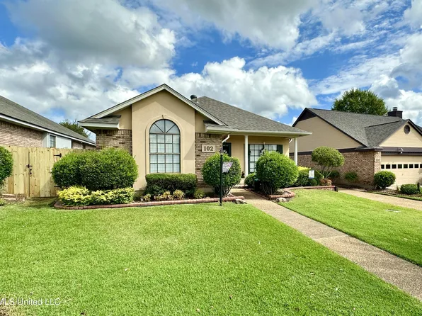102 Catalina Cv, Clinton, MS 39056