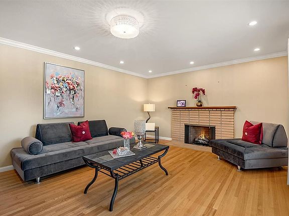 5th image of 3308 Gaylor Ln
