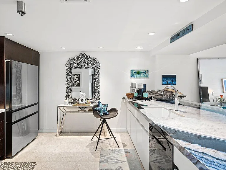 901 E Camino Real #1-C — Photo 6