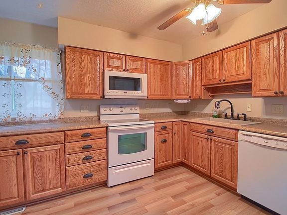 4th image of 3556 Wyncote Rd