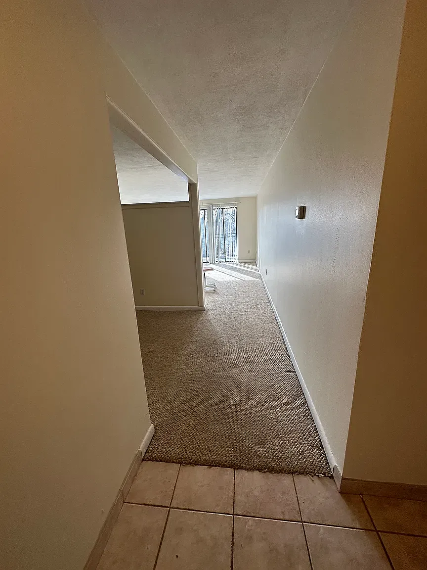 Studio, 99999 sqft, $2,100 — Photo 2