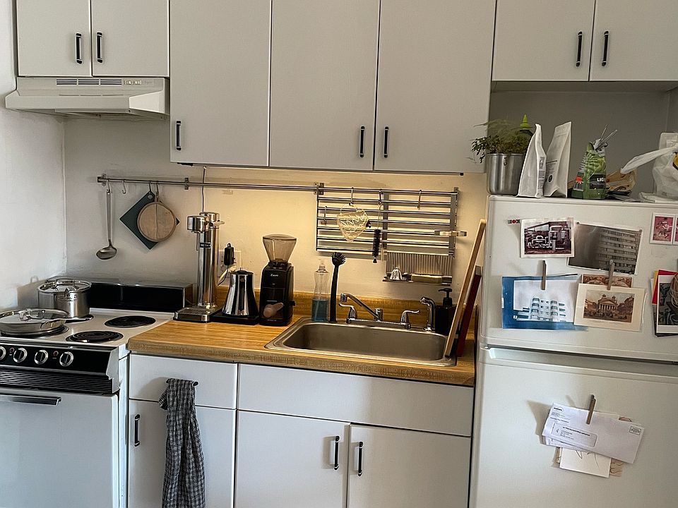 2nd image of 402 7th Ave APT 3A
