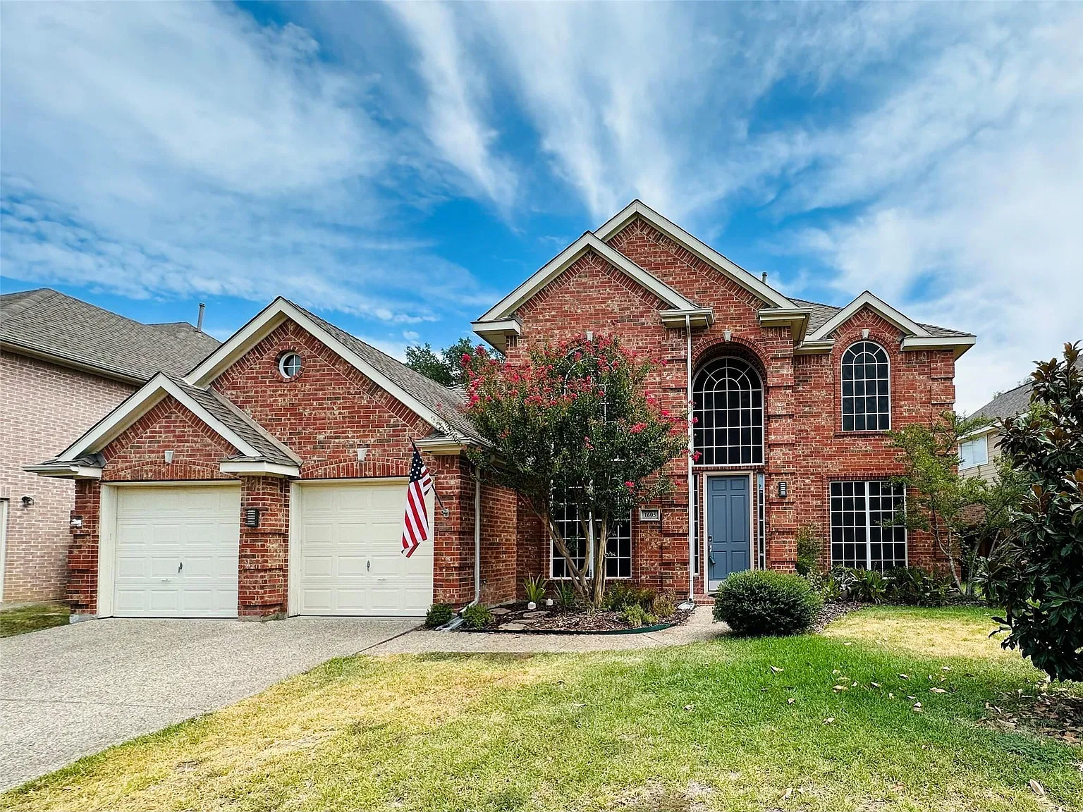 4 bed, 2872 sqft, $2,900 — Photo 1