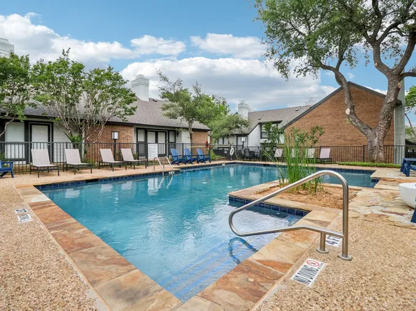 Woodbridge Townhomes