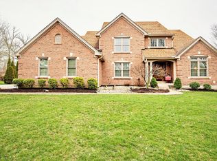 11808 Riveroaks Dr, Loveland, OH 45140