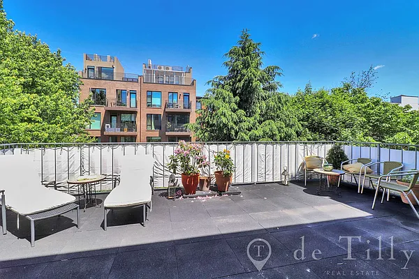 Rented by DE TILLY REAL ESTATE | media 17