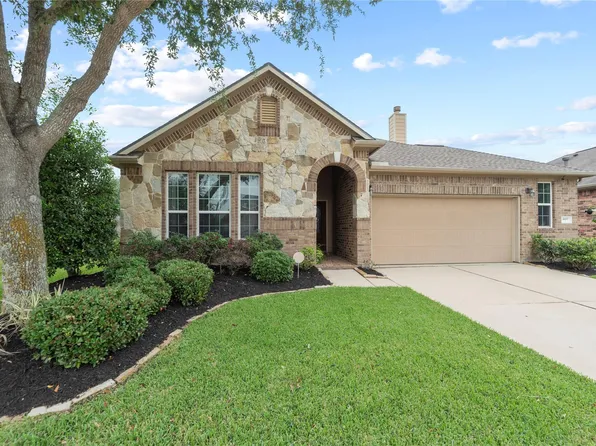 9997 Willow Falls Ln, Brookshire, TX 77423