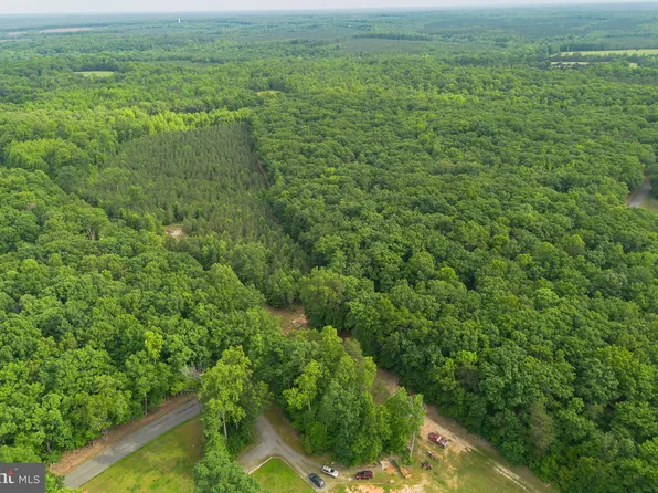 6728 E Old Mountain Rd, Louisa, VA 23093