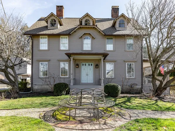 259 Main St S, Woodbury, CT 06798