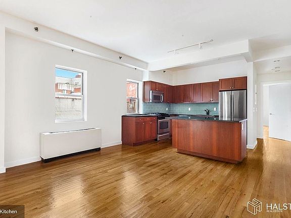 3rd image of 304 W 115th St APT 6B