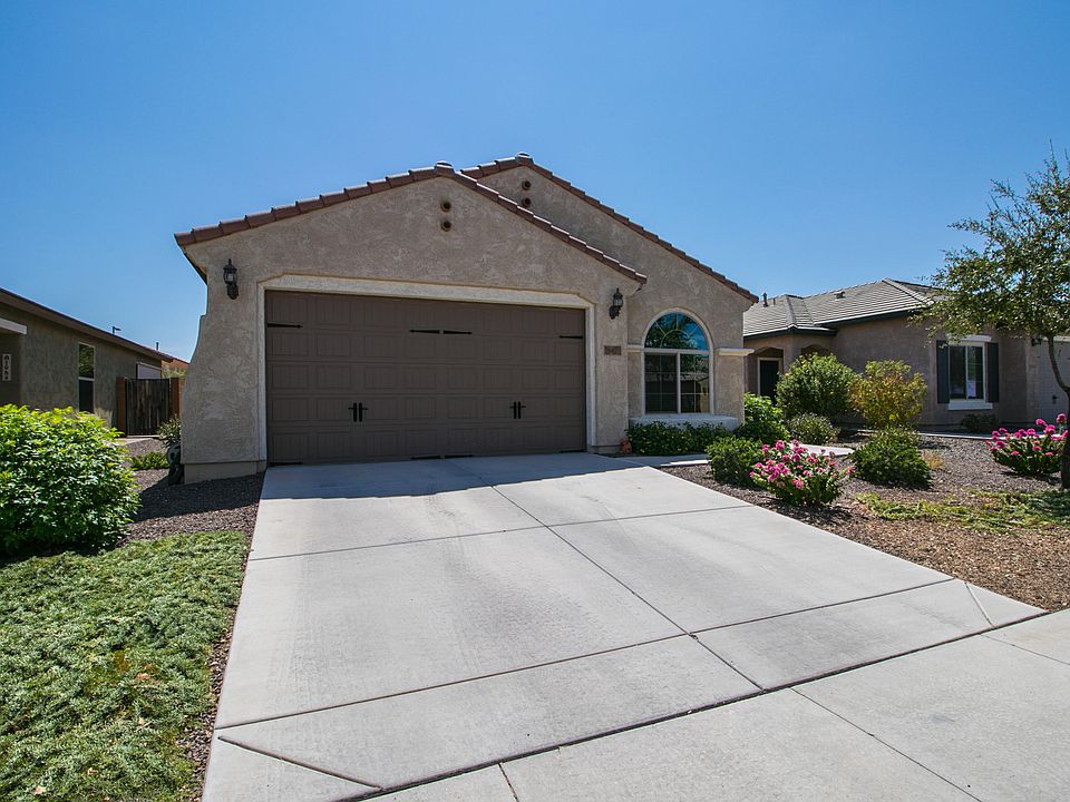 1st image of 26129 W Sequoia Dr