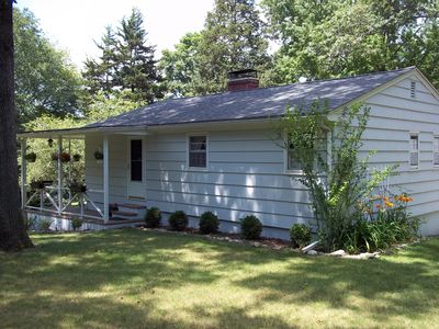 9 Barry Dr, Gales Ferry, CT, 06335