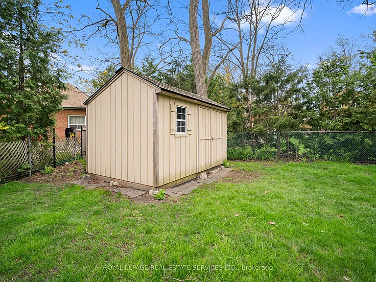 3 Donnybrook Ln — Photo 43