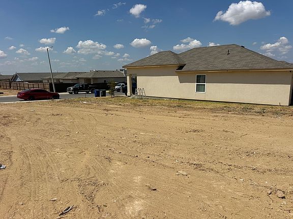 4th image of 5008 Castano Dr