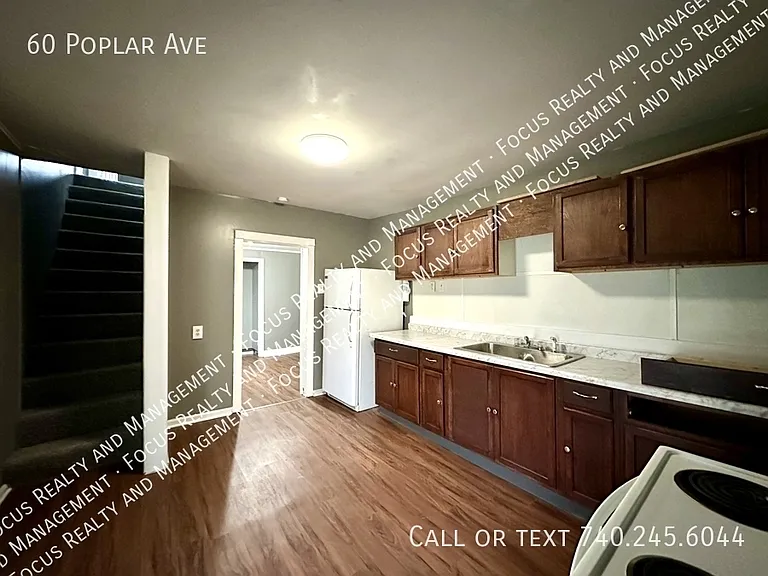 60 Poplar Ave — Photo 6