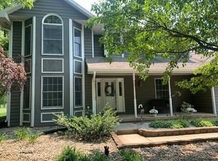 10151 E Hickory Ridge Dr, Rochelle, IL 61068