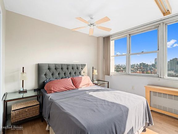 2nd image of 333 E 14th St APT 11G