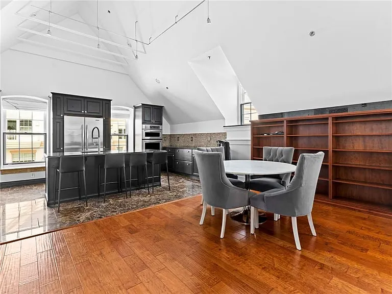1000 Chapel View Blvd #313 — Photo 4