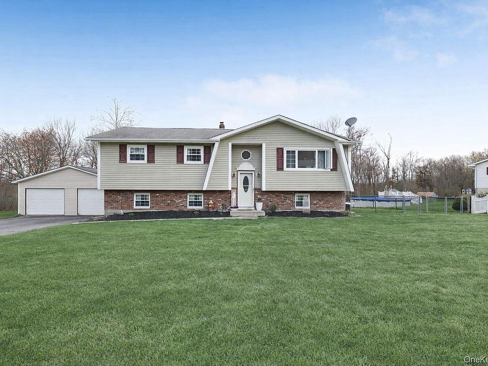 1st image of 65 Maureen Drive
