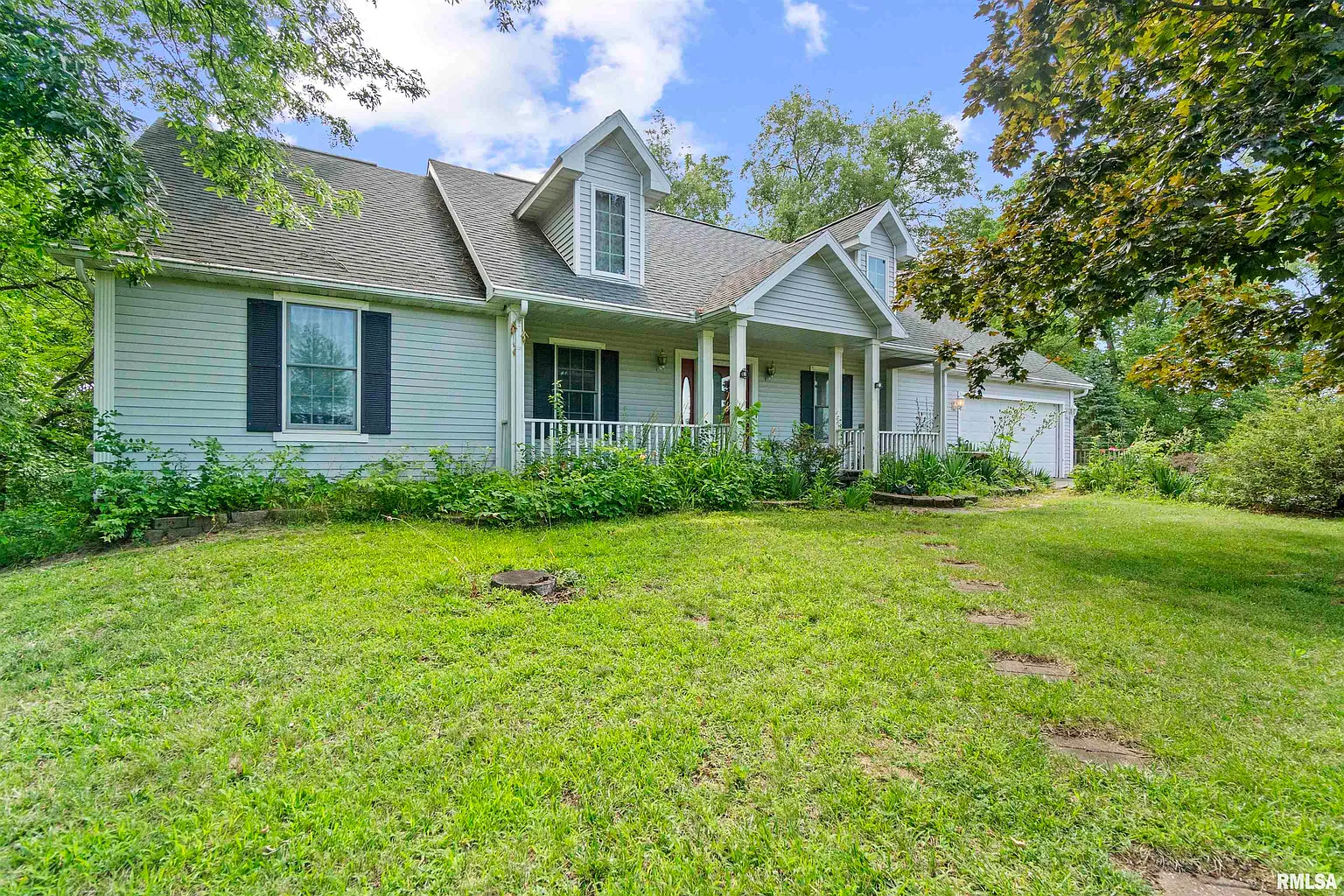 17991 Red Shale Hill Rd photo 1