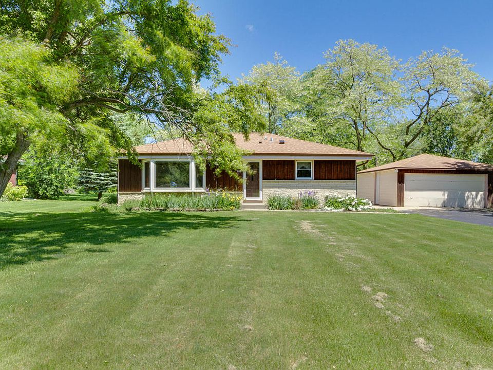 1st image of 8104 W Hilltop Ln