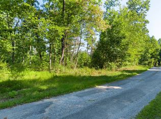 Robbins Rd, Crossville, TN 38572