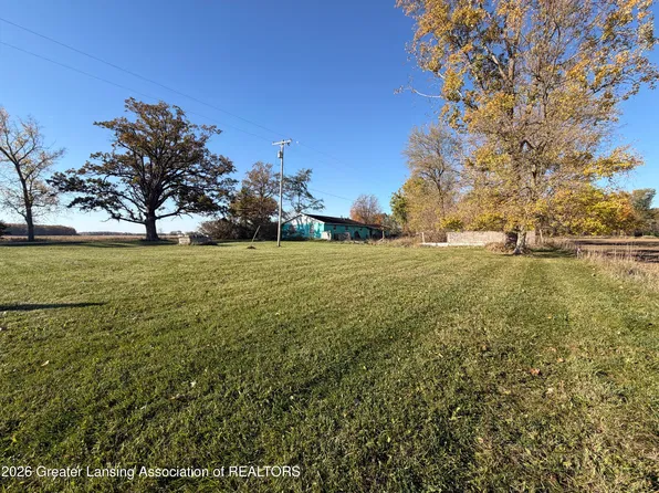 2520 W Harrison Rd, Alma, MI 48801