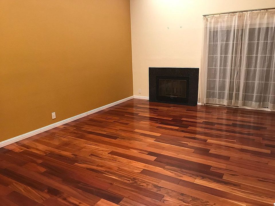 1st image of 34790 Siward Dr