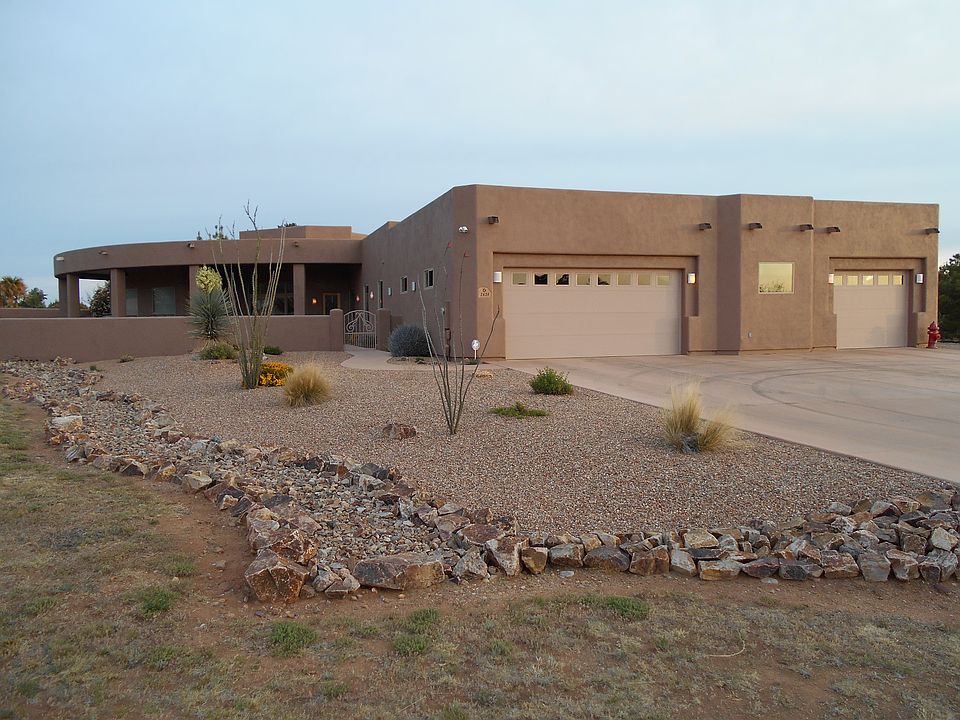 1st image of 2629 E Pawnee Dr