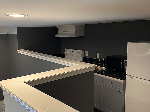 2nd image of 1011 Saint Paul St #2B