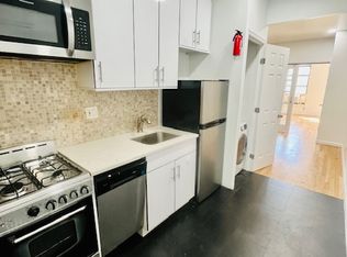 207 E 14th St #2S, New York, NY 10003