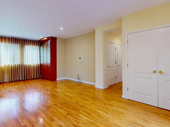 2900 East 29th Street image 6 of 23