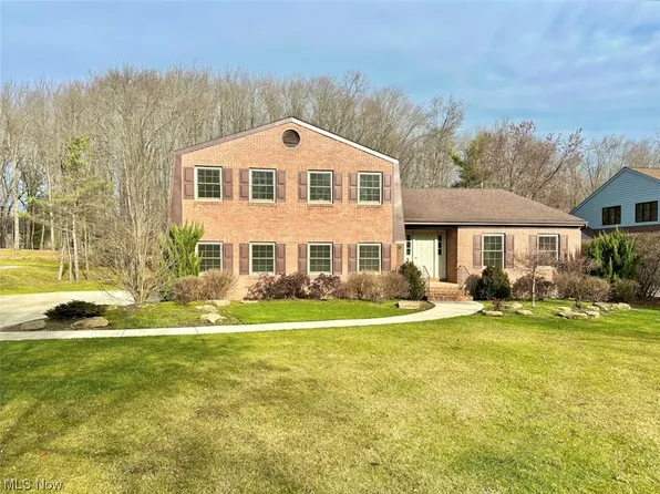 7459 Old Quarry Ln, Brecksville, OH 44141