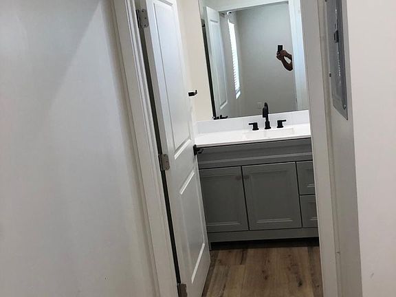 5th image of 7741 Ducor Ave