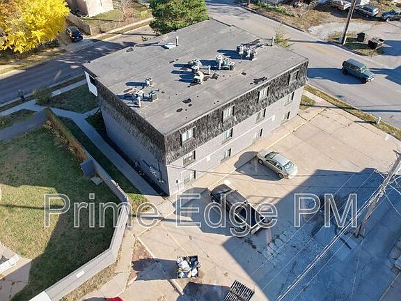 3rd image of 1109 N 28th St Unit 11