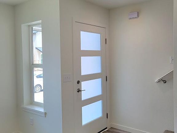 4th image of 3825 Bonnie Pl
