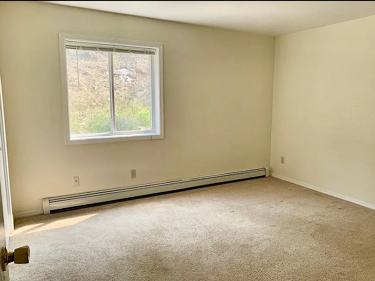 470 Hwy 282 - Clancy 4-Plex — Photo 6