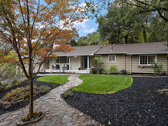 2nd image of 9 Stanton Ct